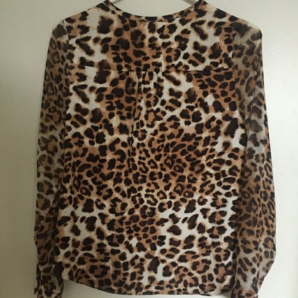 Guess Leopard Print Blouse - Picture 4 of 4